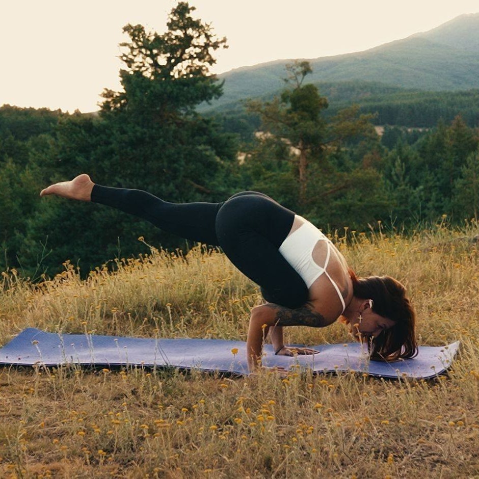 yoga_withzori